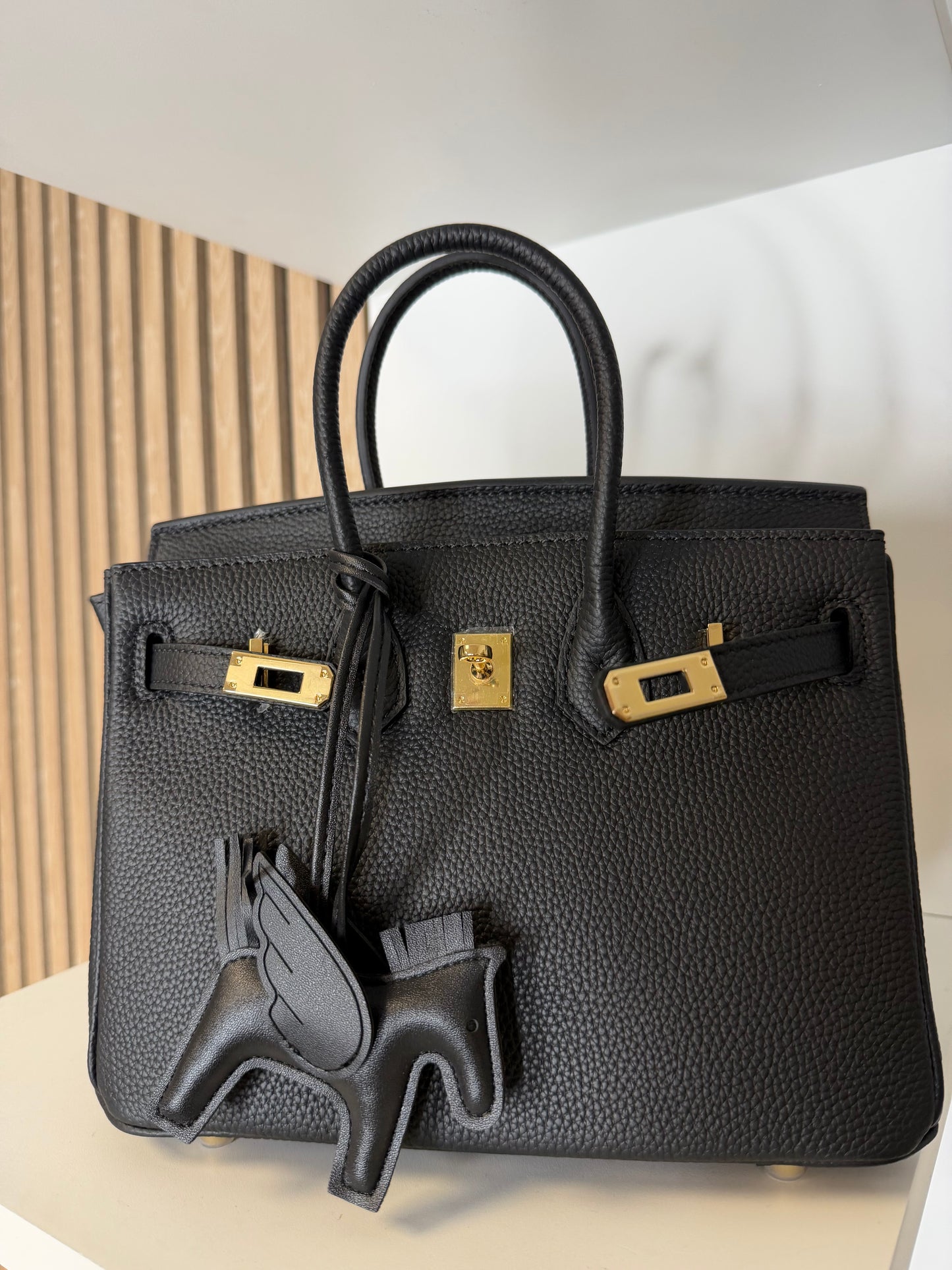 Sac Alma black gold