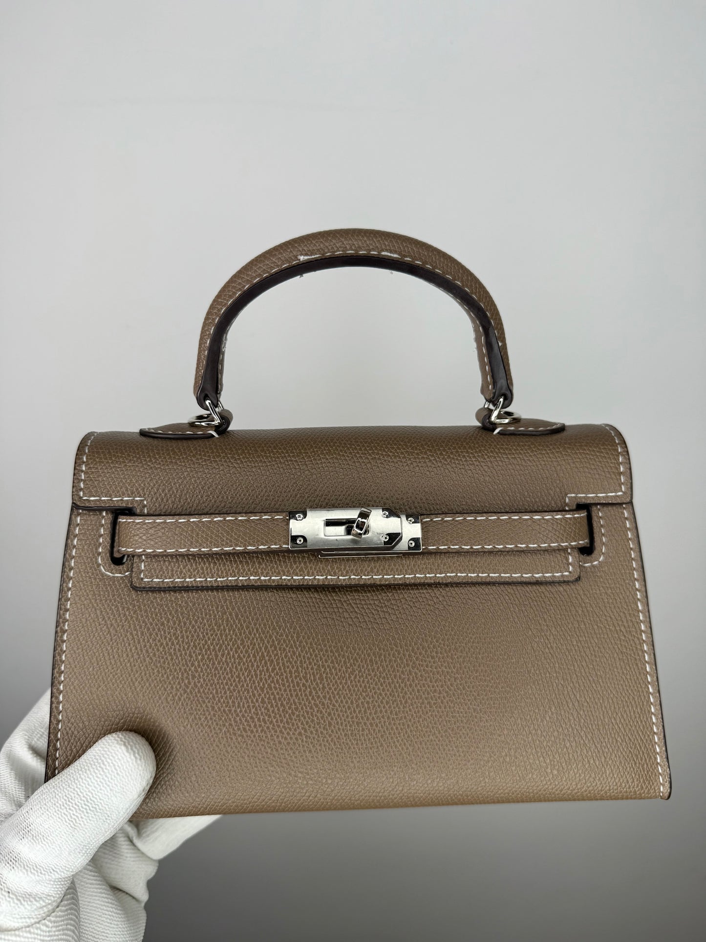 Sac taupe surpiquée